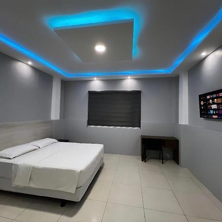 Hotel Kp Portoviejo Bagian luar foto